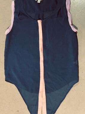 American Eagle Outfitters Blouse Ladies XS Gray Pink Sleeveless Misses Top